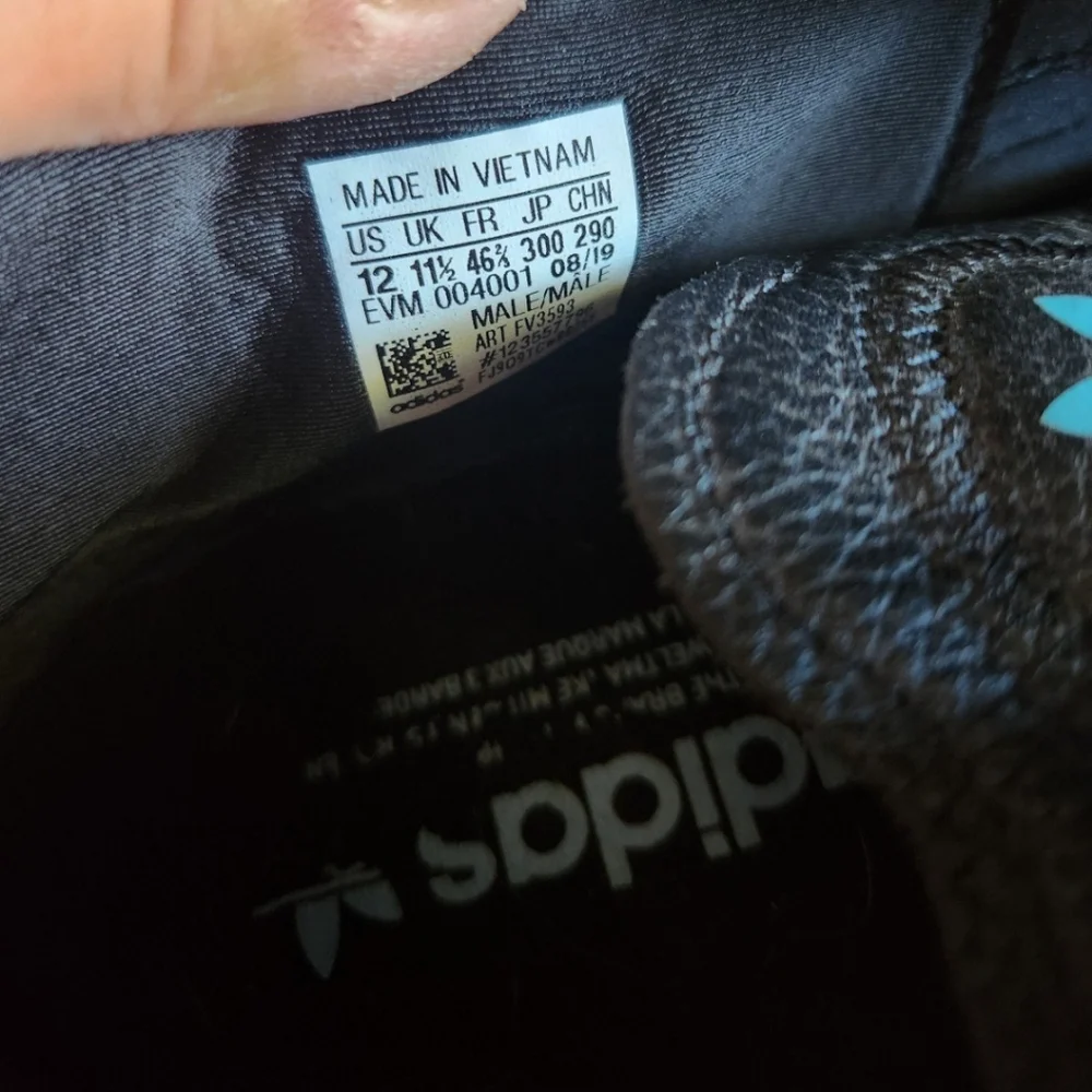 Men's adidas - Picture 3 of 5